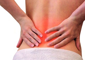 tại sao bị đau lưng ở vùng thắt lưng