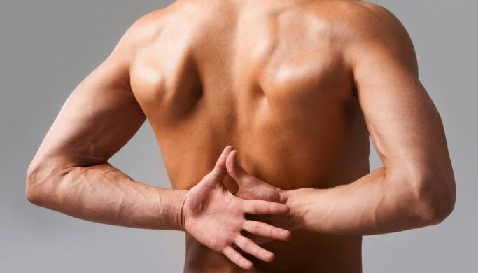 đau lưng với hoại tử xương ở ngực